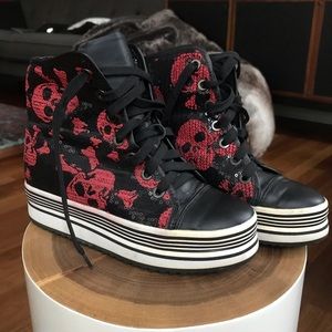 Sequin Red Skull Japanese Sneakers
